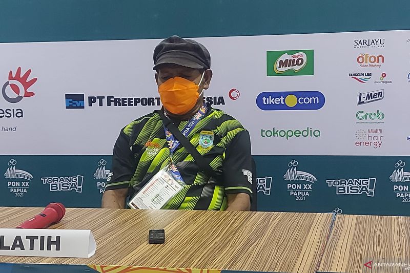 Pelatih Papua Barat evaluasi kegagalan sepak bola putri di PON Papua
