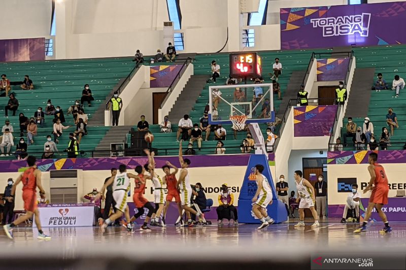 Basket putra Jatim ke semifinal PON Papua usai taklukkan Bali 44-42