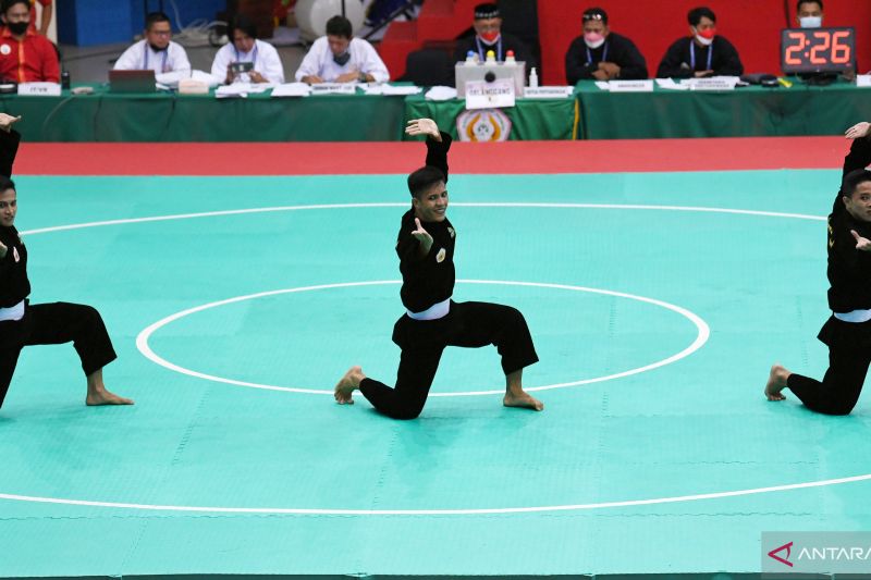 Round up - Persaingan memburu juara umum kian sengit