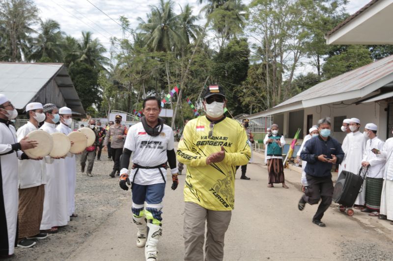 Gubernur Kalsel ajak ulama dan santri gotong royong lawan COVID-19