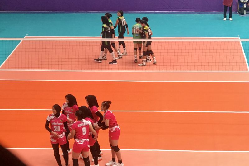 Jabar sukses pertahankan emas voli putri PON usai tundukkan Jateng 3-0