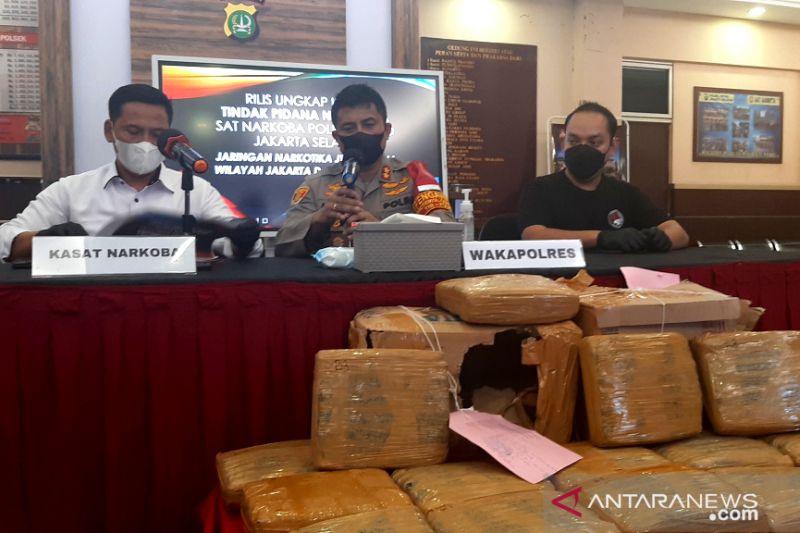 Polres Metro Jaksel tangkap tiga tersangka pembawa narkoba 15 kilogram