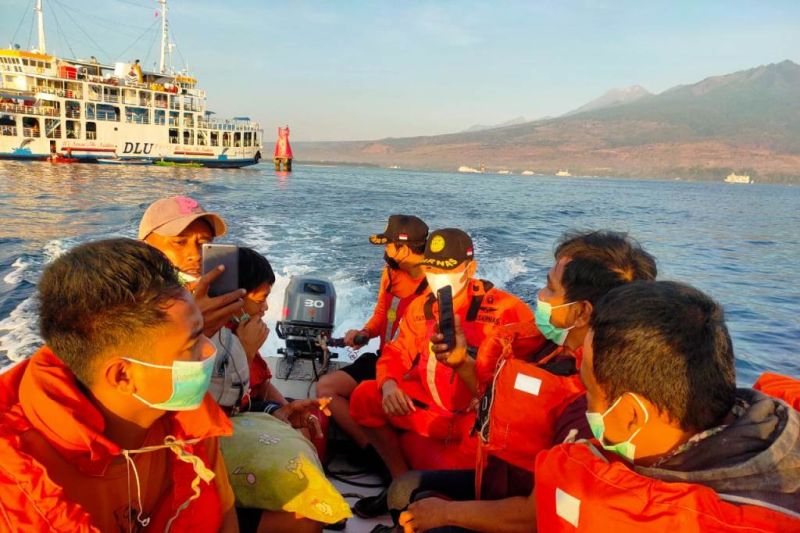 KMP Wicitra Dharma kandas akibat mati mesin di perairan Lombok