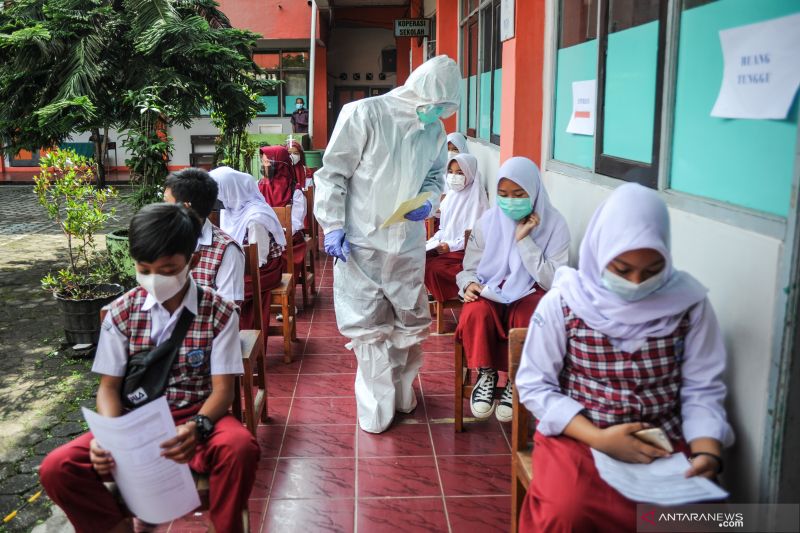 14 sekolah di Bandung kembali melaksanakan pembelajaran jarak jauh