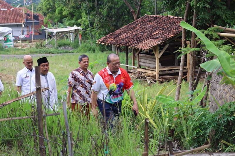 Ketua DPD kunker ke Kuningan kunjungi petilasan Prabu Siliwangi