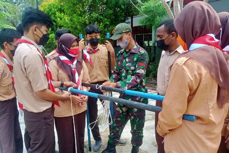 Satgas TNI latih kegiatan Pramuka di perbatasan RI-PNG