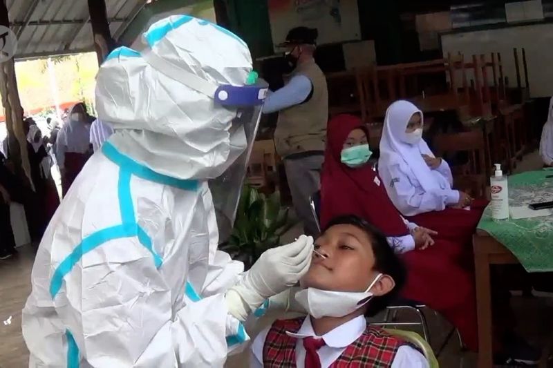 Kasus COVID-19 di sekolah meningkat, Pemkot Bandung perluas pelacakan