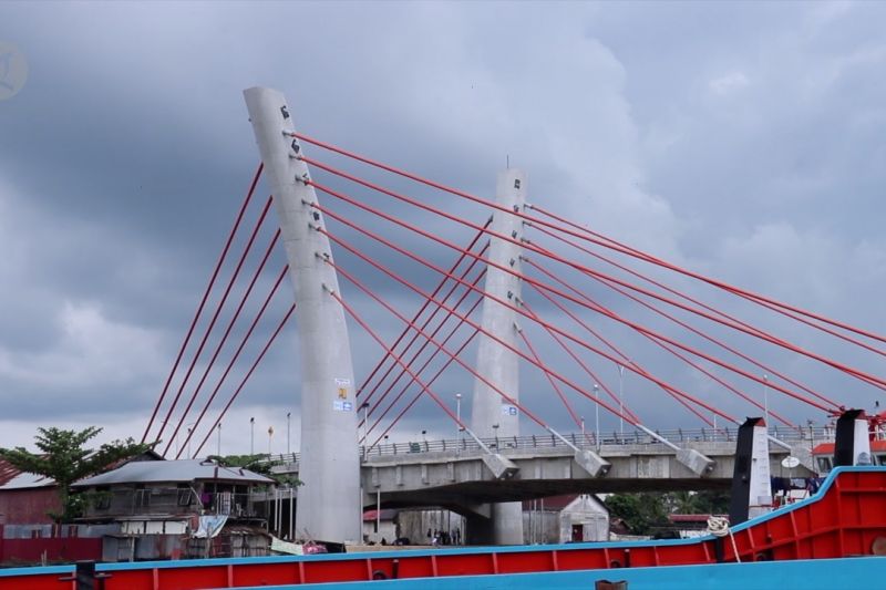Presiden Jokowi resmikan Jembatan Sei Alalak Banjarmasin