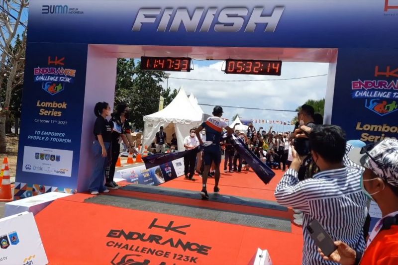 Peserta triatlon takjub keindahan rute tantangan HKEC Lombok Series