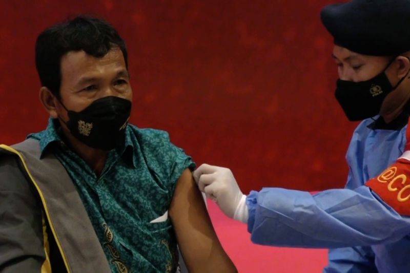 Akabri 1999 vaksinasi 500 ribu penduduk tanah air