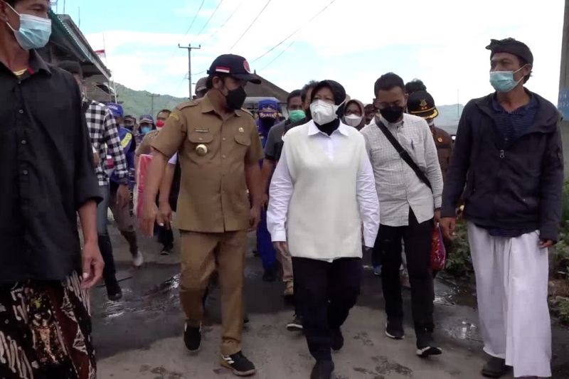 Mensos salurkan bantuan untuk korban gempa Bali