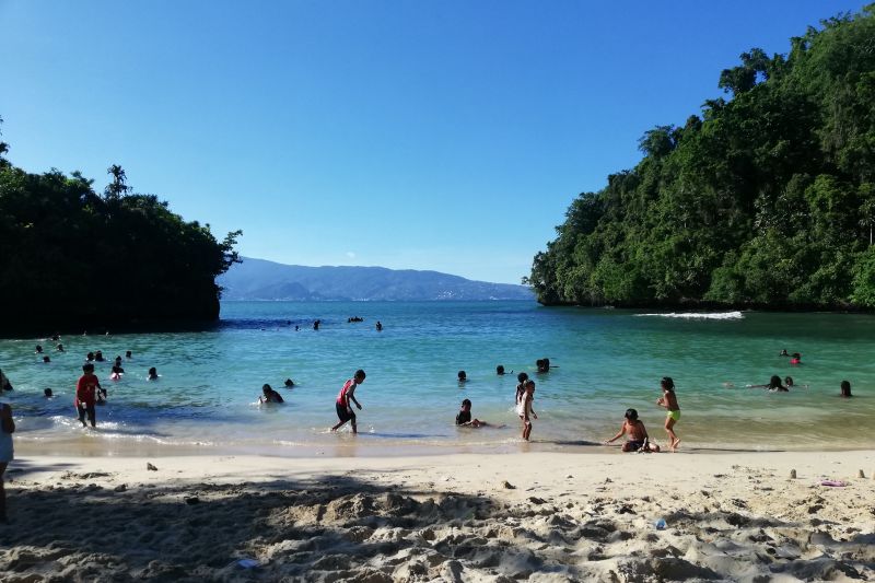 Pantai Pasir 2 Holtekamp jadi jujukan baru wisata masyarakat