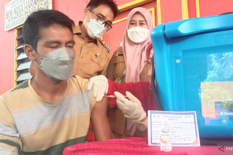 Cakupan vaksinasi warga pulau di Makassar masih rendah