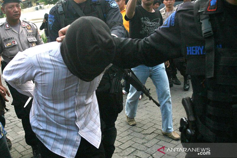 Densus tangkap satu anggota teroris JAD Kalteng