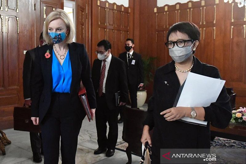 Bertemu Menlu Inggris, Menlu Retno tegaskan komitmen iklim Indonesia