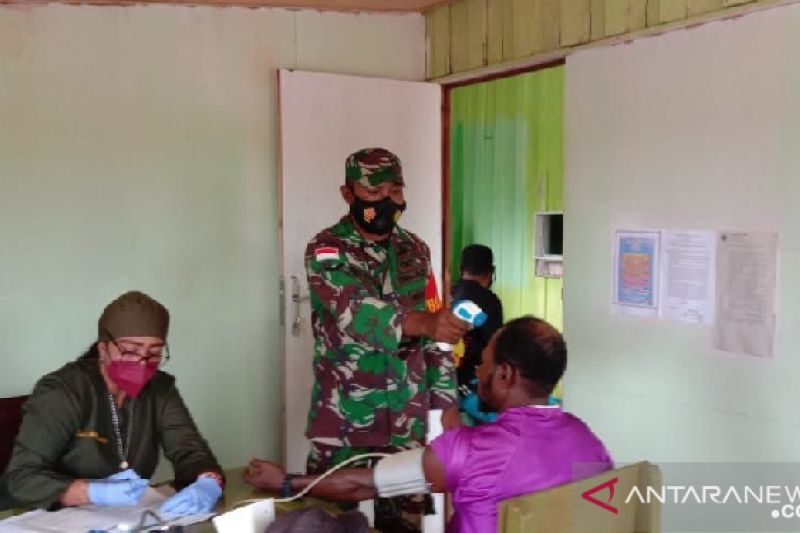 TNI-Dinkes gencarkan serbuan vaksinasi warga Bovel Digoel Papua