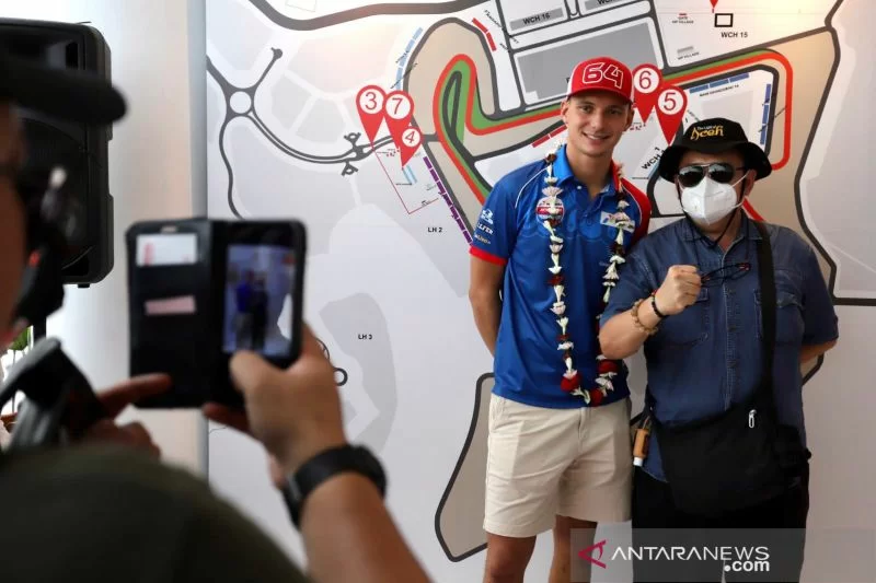 Pembalap Pertamina Mandalika SAG Team