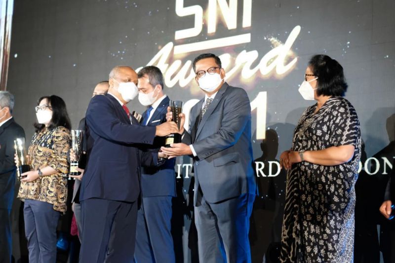 Peruri raih peringkat perak di SNI Award 2021