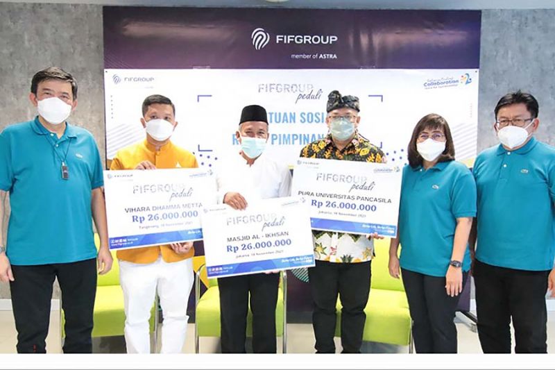 FIFGroup bantu 10 rumah ibadah lintas agama