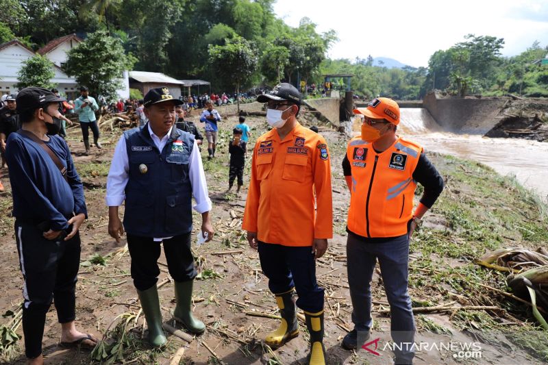 Jabar tetapkan status tanggap darurat bencana banjir di Garut