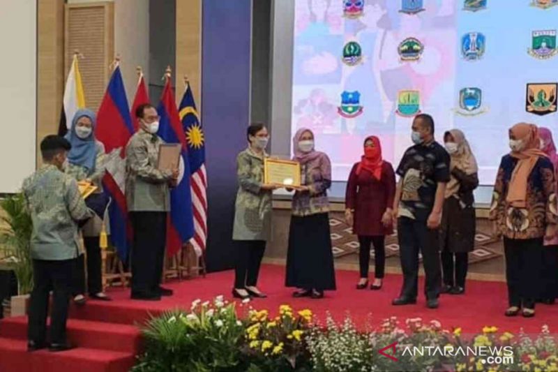 Kabupaten Bekasi raih penghargaan GP2SP Kementerian Kesehatan