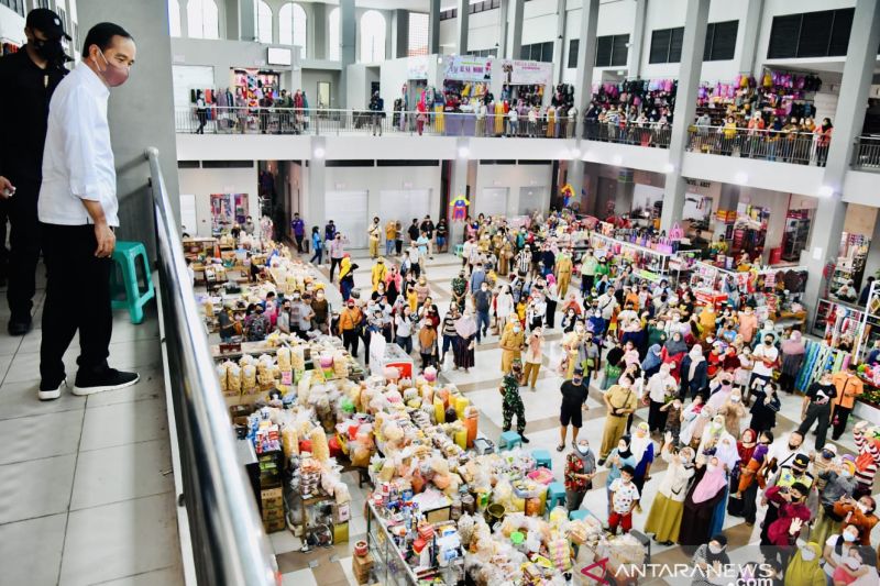 Presiden Jokowi resmikan Pasar Pon Trenggalek Jatim