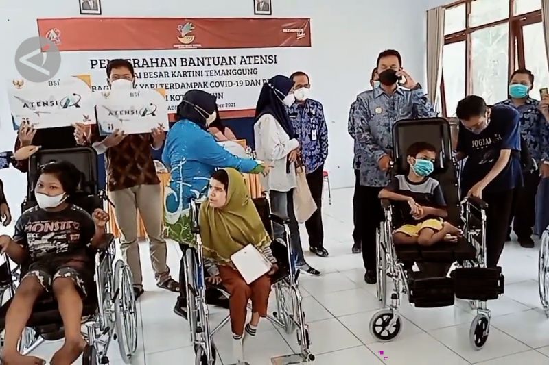 103 anak yatim korban COVID-19 di Madiun terima ATENSI