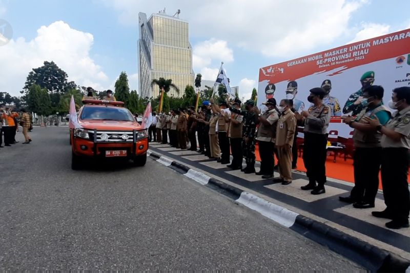 BNPB lepas 50 mobil masker untuk masyarakat Riau