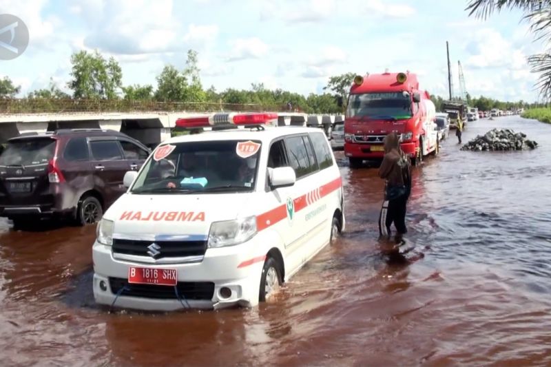 Jalan Trans Kalimantan Poros Tengah kembali terendam
