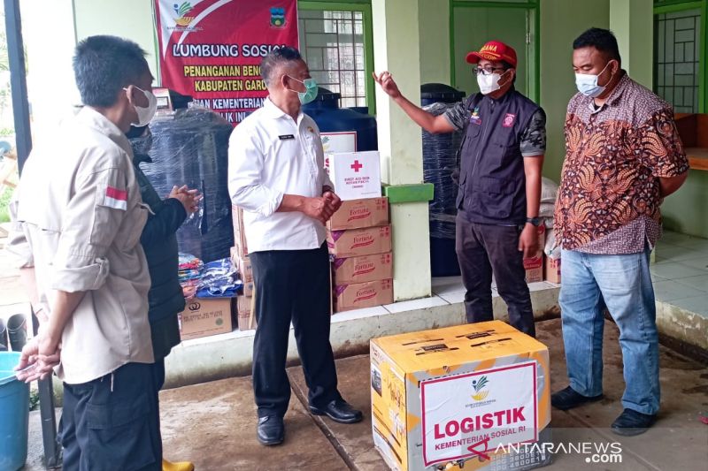 Kemensos pasok kebutuhan lumbung sosial untuk korban banjir di Garut