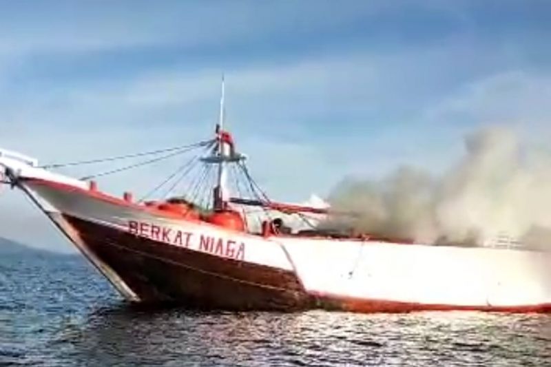 Tim SAR Pangkalpinang berhasil selamatkan ABK kapal terbakar