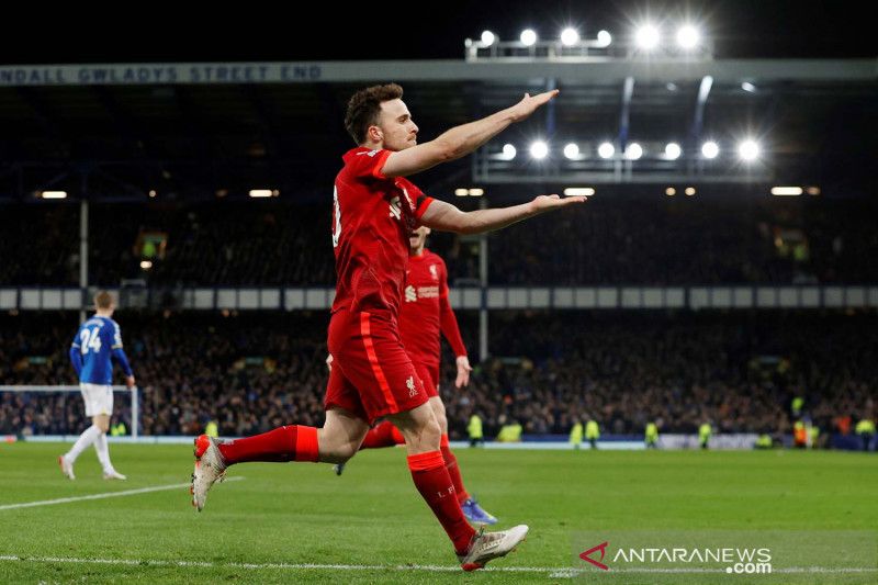 Liga Inggris: Liverpool tumbangkan Everton 4-1