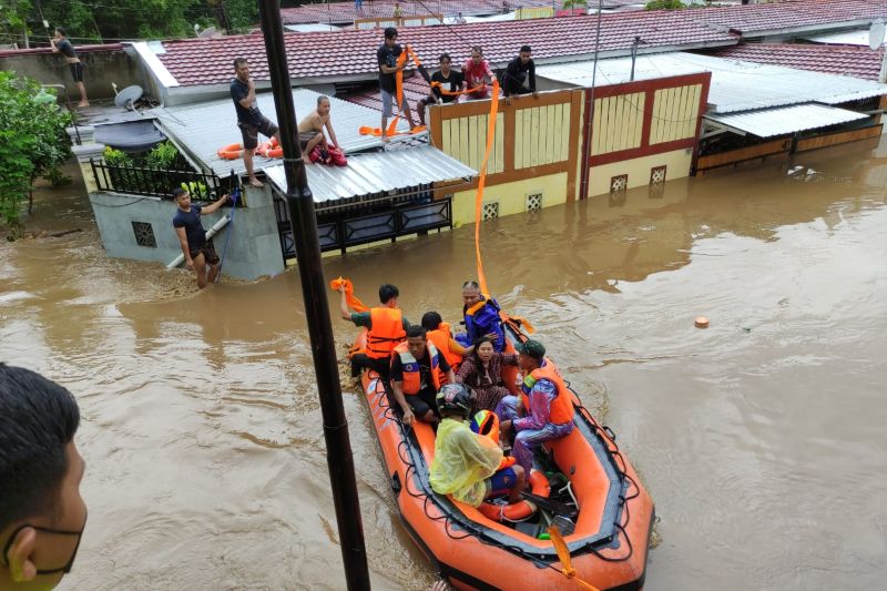 Banjir melanda beberapa wilayah kecamatan di Pulau Lombok
