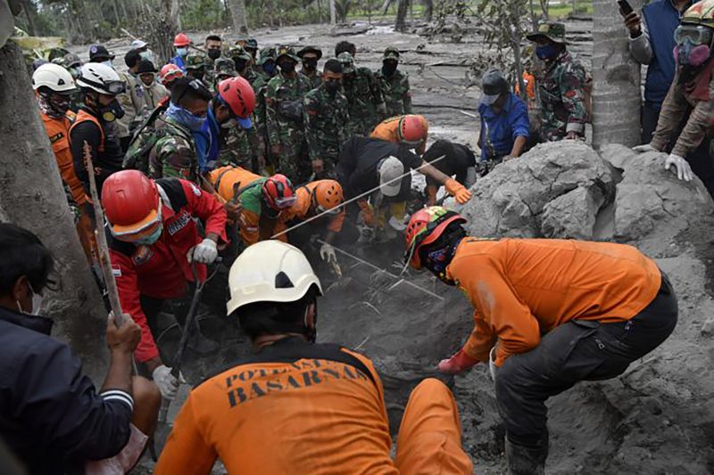 BPBD Kabupaten Malang kirim personel bantu penanganan letusan Semeru