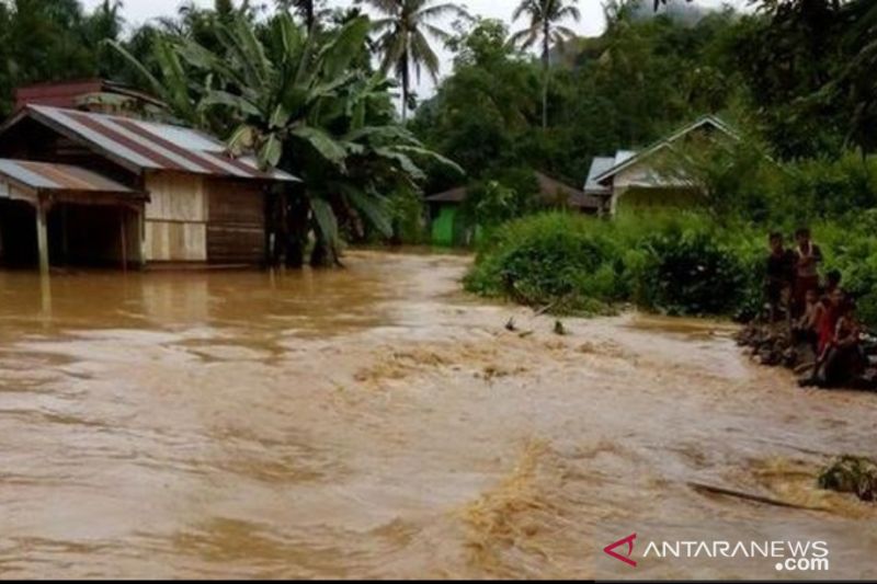Tiga kecamatan di Kabupaten Soppeng dilanda banjir