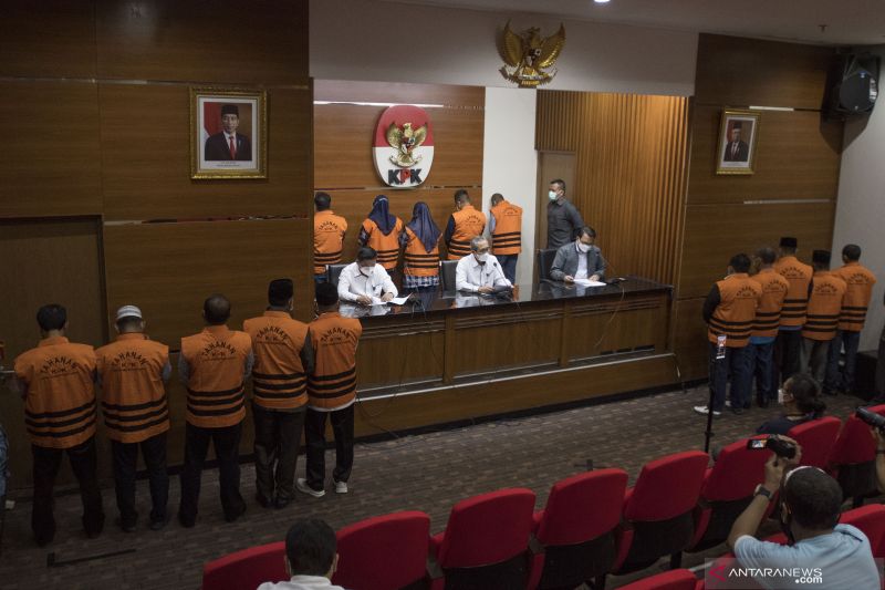 15 Anggota DPRD Muara Enim Di Tahan KPK