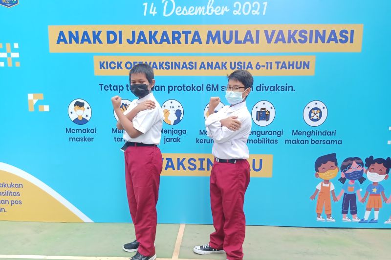 Kick off vaksinasi COVID-19 usia 6-11 tahun dilakukan serentak di tiga provinsi