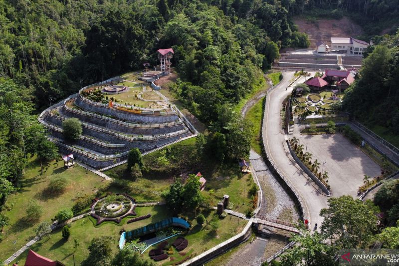 KONSERVASI PENDIDIKAN DAN PENELITIAN KEBUN RAYA KENDARI