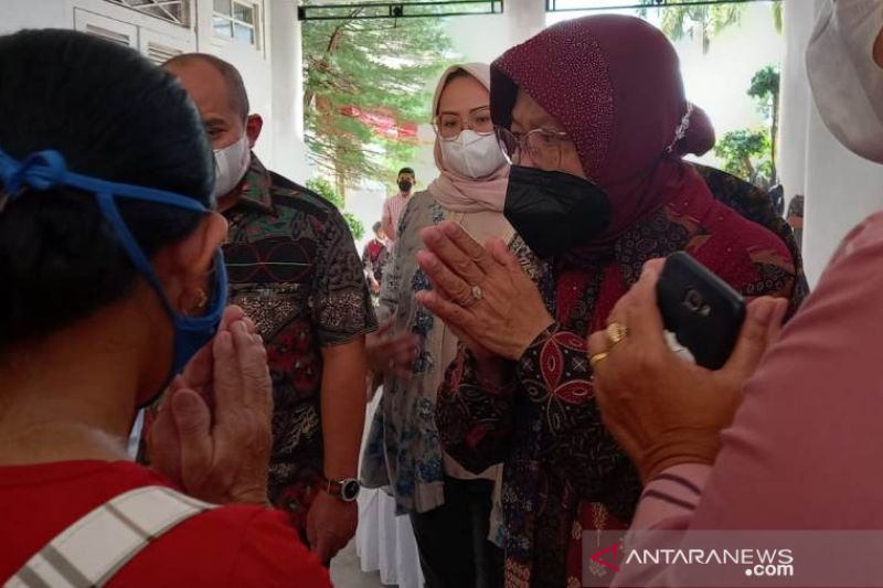 Mensos bantu cold stroge warga pesisir korban banjir di Batu Belubang