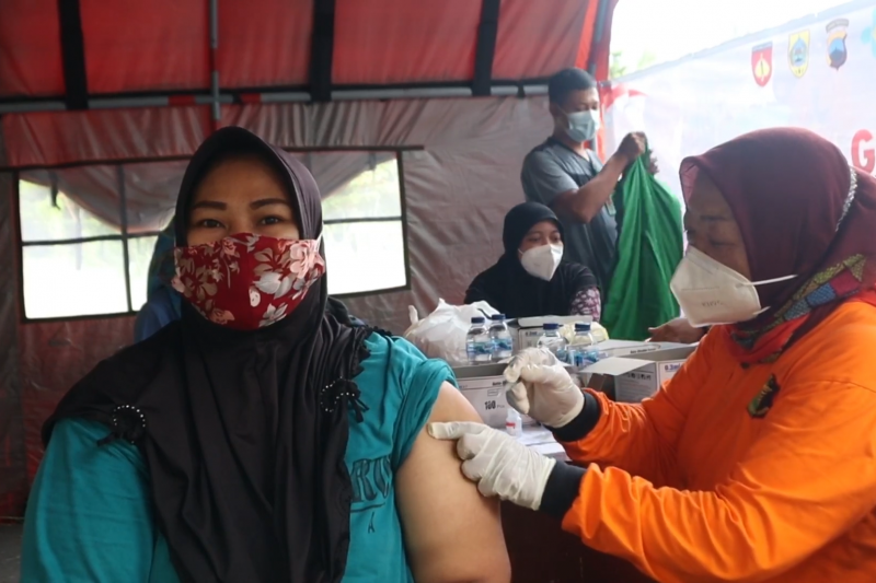 Genjot capaian vaksinasi,  Polres Pemalang sasar objek wisata 