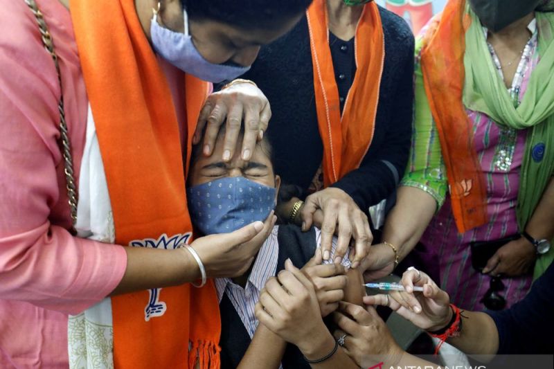 India mulai vaksinasi COVID-19 bagi anak 15-18 tahun