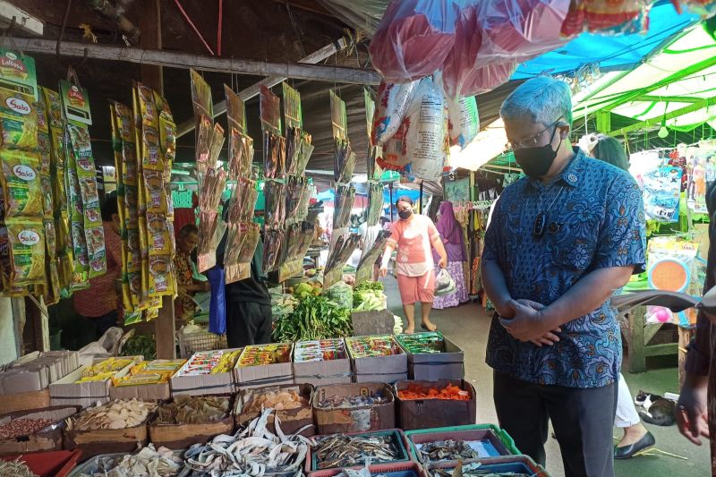 KSP pantau harga minyak goreng di pasar