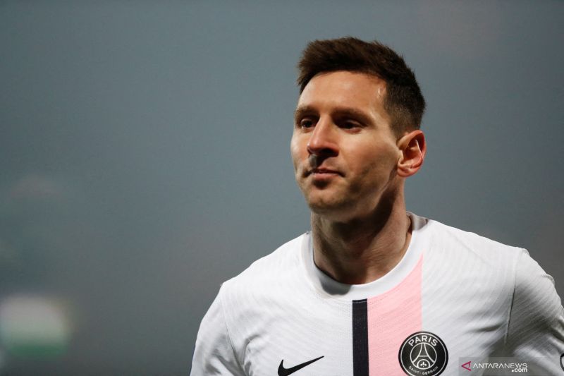 Belum pulih dari COVID-19, Messi absen lawan Stade Brest