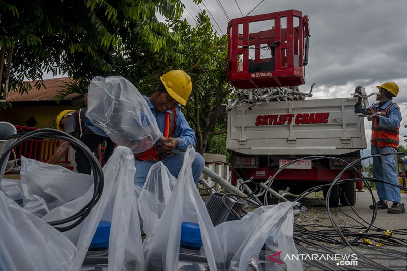 Rasio Elektrifikasi Naik 2,5 Persen