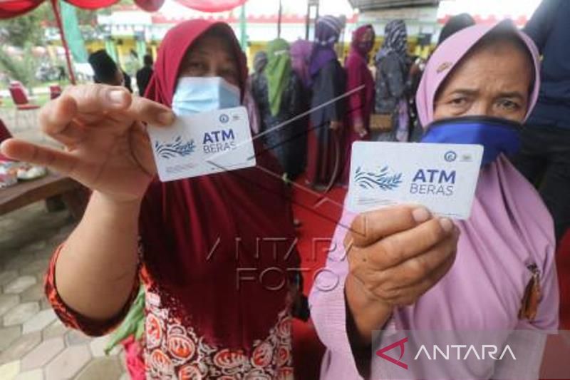 ATM Beras Untuk Masyarakat Miskin  