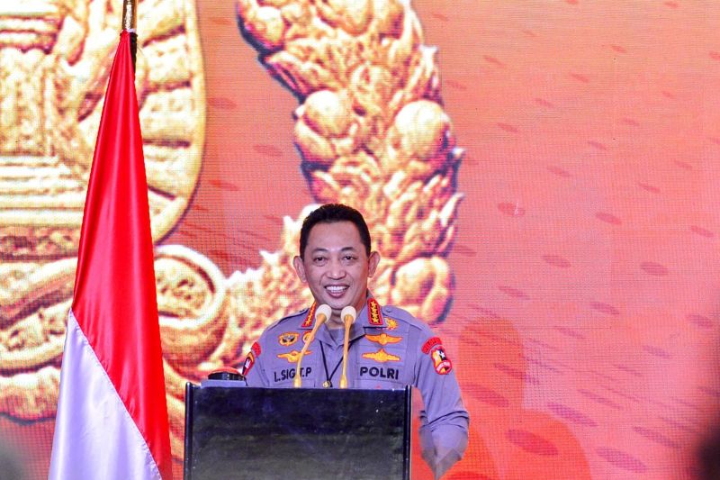 Kapolri ingatkan keluarga besar Polri untuk disiplin dan taat aturan