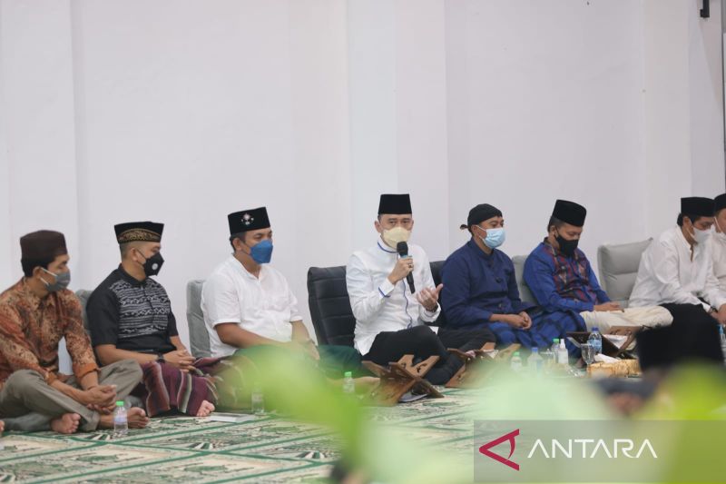 Ibas berdoa bersama di Pacitan kenang 1.000 hari wafat Ani Yudhoyono
