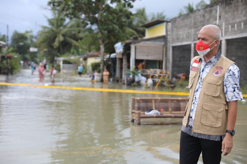 Ganjar cek penanganan banjir di Purworejo