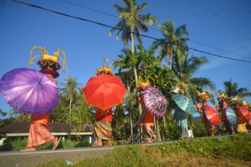 Tradisi Limau Barongge Menyambut Bulan Ramadhan Di Padang