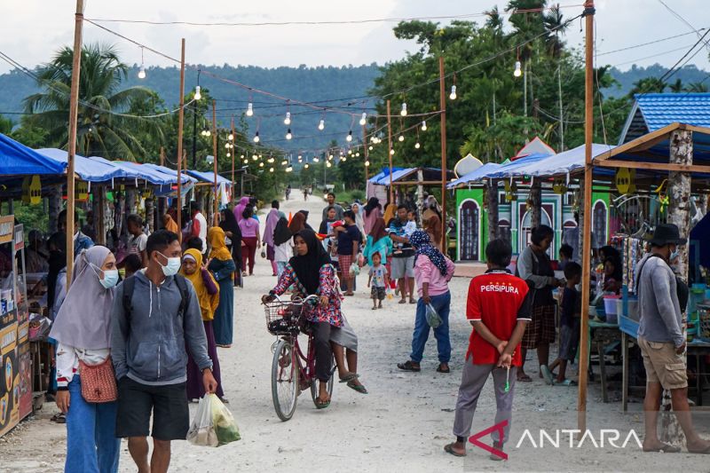 Ngabuburit di Kampung Ramadhan Arsopura Keerom